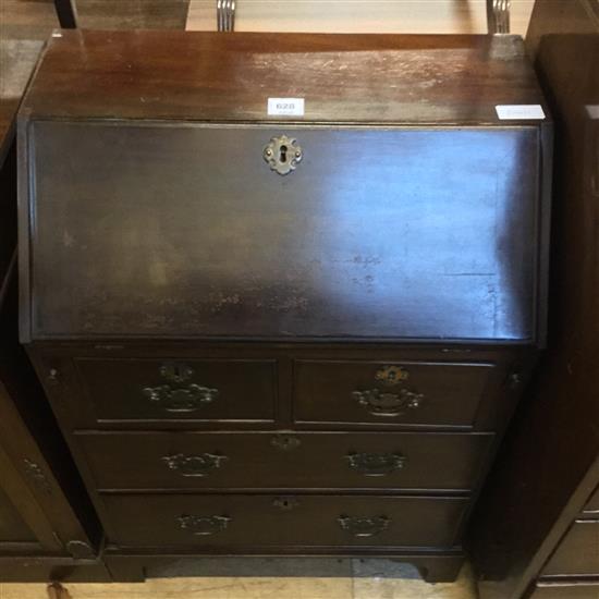 Small Georgian mahogany bureau(-)